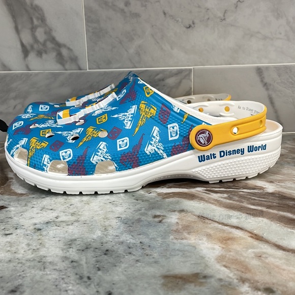 WDW Disney World 50th Anniversary Cinderella Castle CROCS Sz M 8 W 10 Vault NEW - Picture 8 of 12